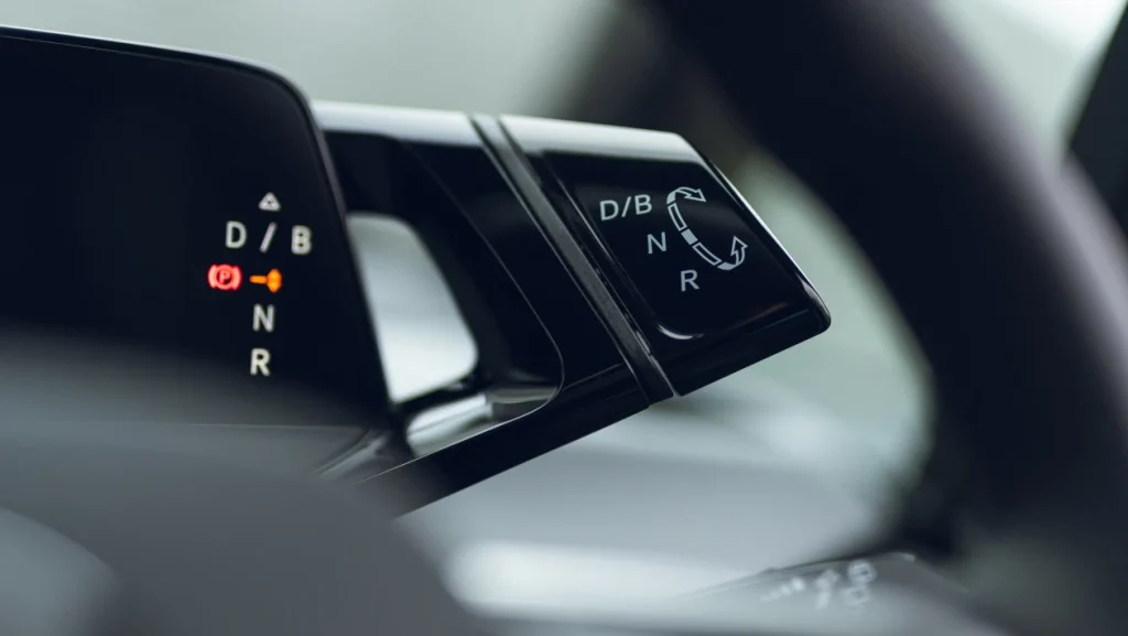 Volkswagen-ID3-Tour-Pro-S-2021-UK-2-1024x577 2025 Volkswagen ID.3 Pro: Elektrikli Kompakt Sınıfta Dengeleri Değiştiriyor ⚡